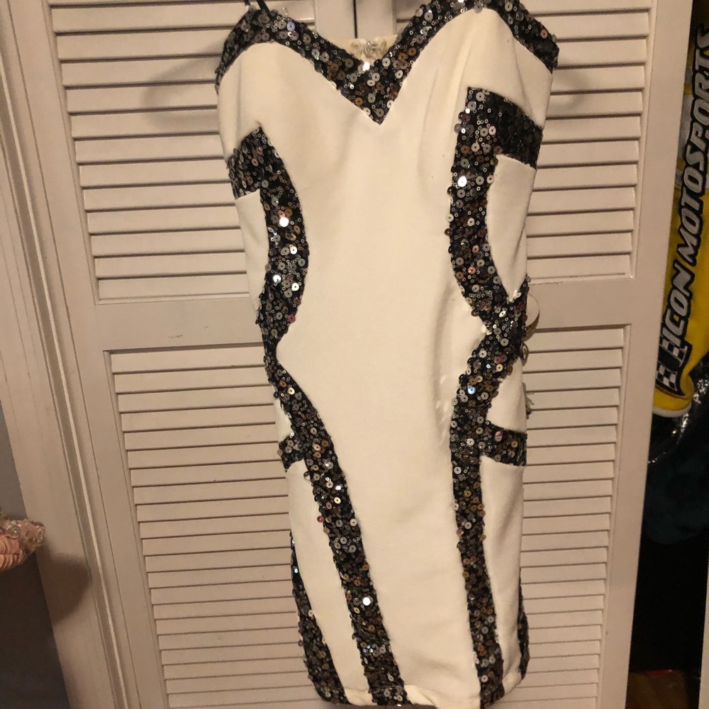 Prim/homecoming dress